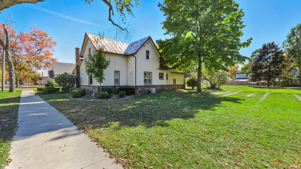 Photo of 502 W Catherine Street, Milford, IN 46542 (MLS # 202542183)