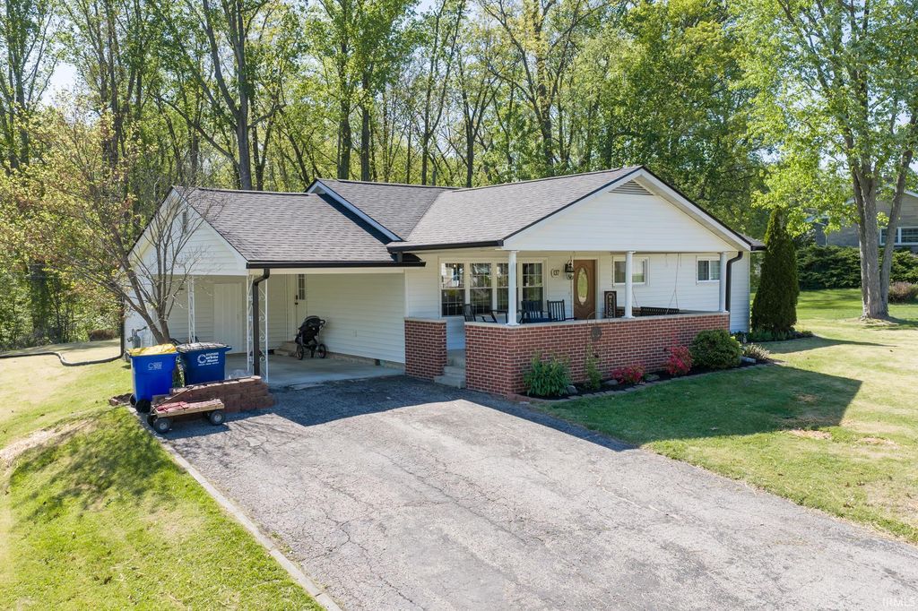 Photo of 137 Edgewood Drive, Bedford, IN 47421 (MLS # 202616799)