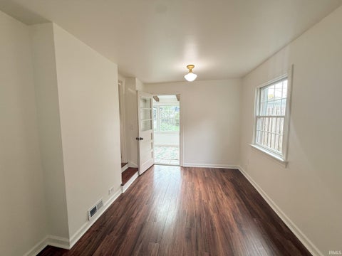 Tiny photo for 415 Elliott Court, Kokomo, IN 46901 (MLS # 202639000)