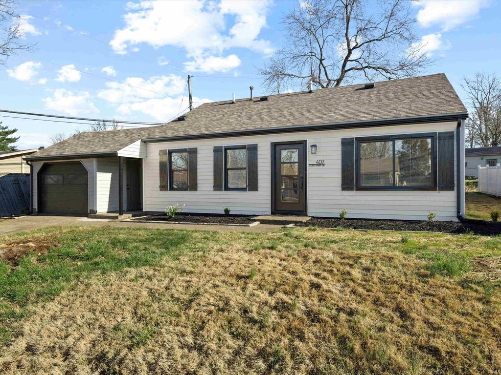 Photo of 407 North Park Drive, Evansville, IN 47710 (MLS # 202608455)