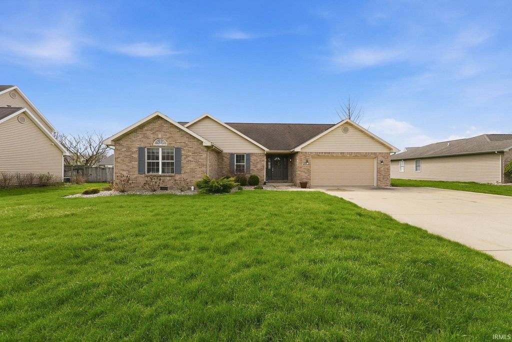 Photo of 3501 W Wheatfield Lane, Muncie, IN 47304 (MLS # 202611627)