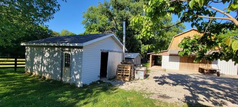Tiny photo for 10282 E New Philadelphia Road, Salem, IN 47167 (MLS # 202618566)