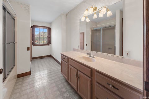 Tiny photo for 425 Schuetter Road, Jasper, IN 47546 (MLS # 202546009)