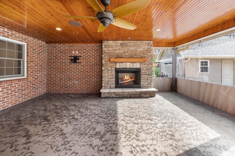 Tiny photo for 425 Schuetter Road, Jasper, IN 47546 (MLS # 202546009)