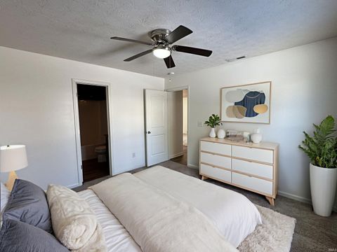 Tiny photo for 342 W 300 N, Kokomo, IN 46901 (MLS # 202545453)