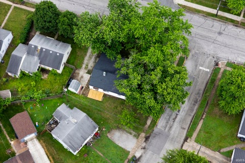 Tiny photo for 2700 Underwood Street, Lafayette, IN 47904 (MLS # 202622479)