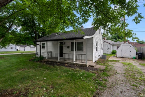 Tiny photo for 2700 Underwood Street, Lafayette, IN 47904 (MLS # 202622479)