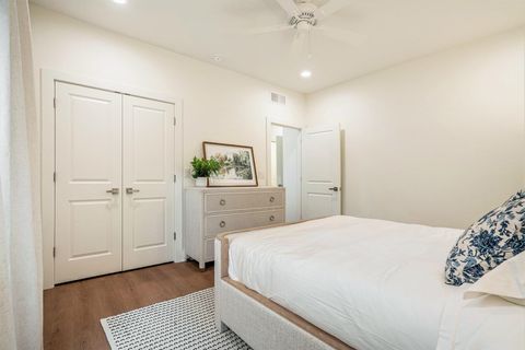 Tiny photo for 735 N Twyckenham Drive, South Bend, IN 46617 (MLS # 202548420)