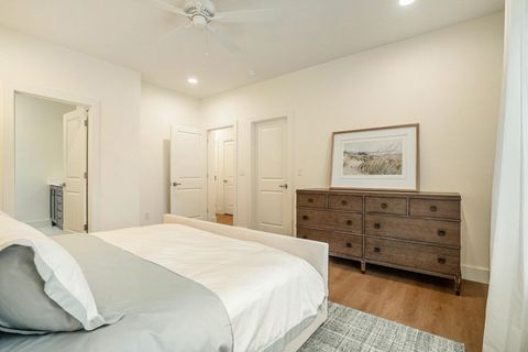 Tiny photo for 735 N Twyckenham Drive, South Bend, IN 46617 (MLS # 202548420)