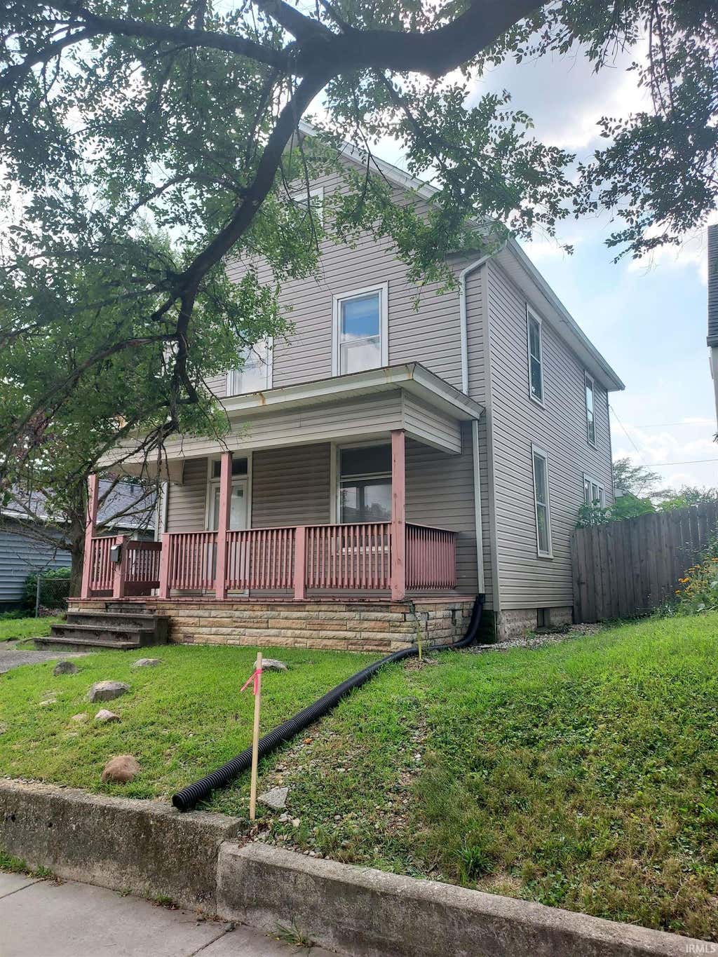 Photo of 1823 Saint Marys Avenue, Fort Wayne, IN 46808 (MLS # 202630929)