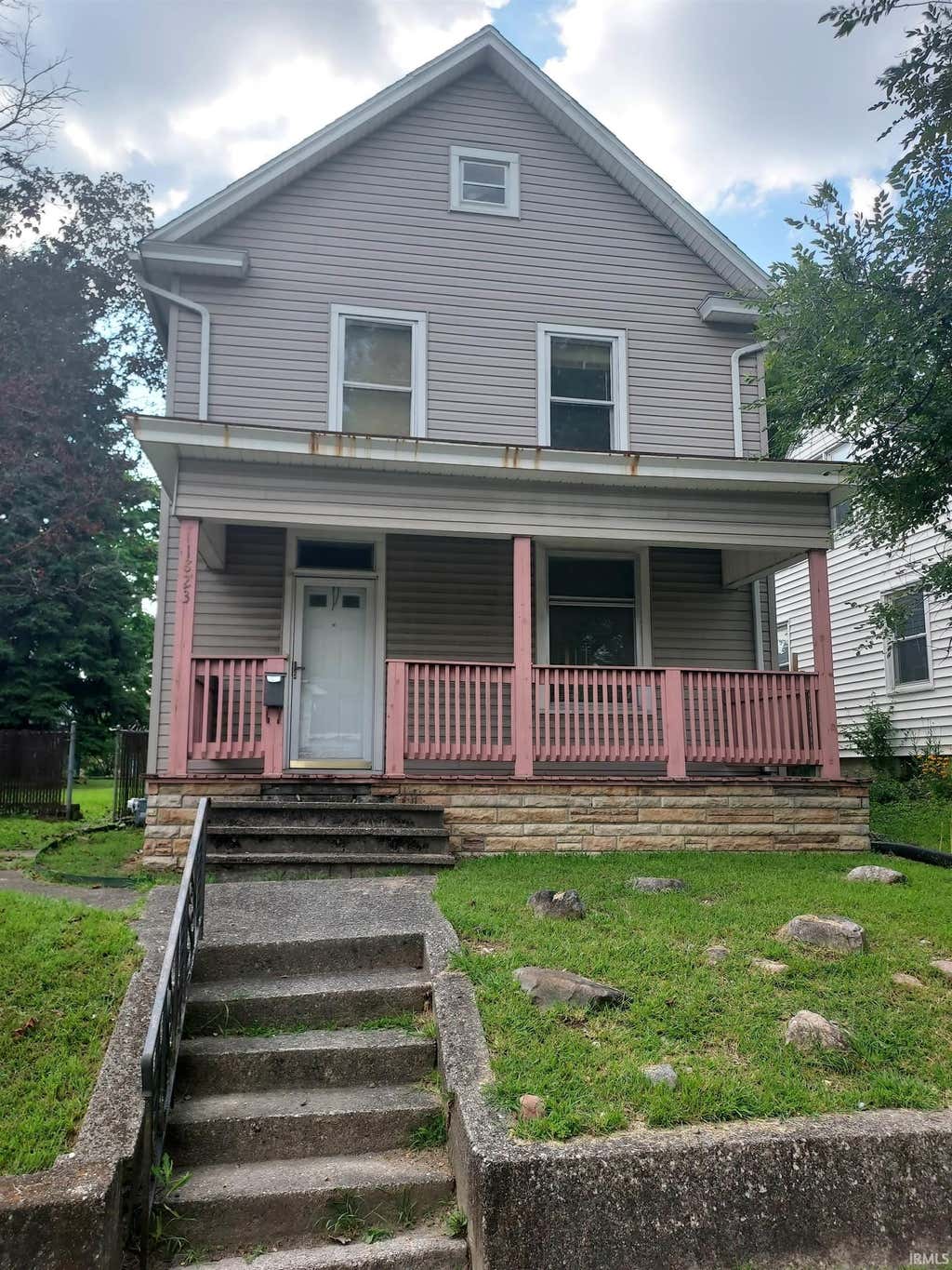 Photo of 1823 Saint Marys Avenue, Fort Wayne, IN 46808 (MLS # 202630929)