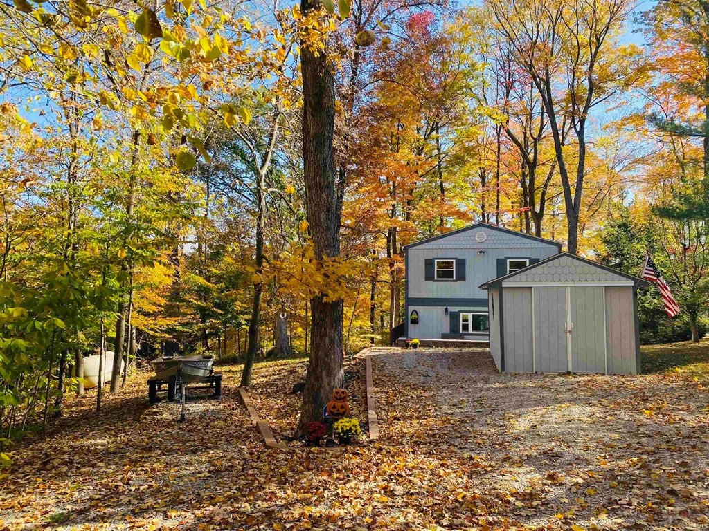 Photo of 8031 Center Lake Road, Nineveh, IN 46164 (MLS # 202636367)