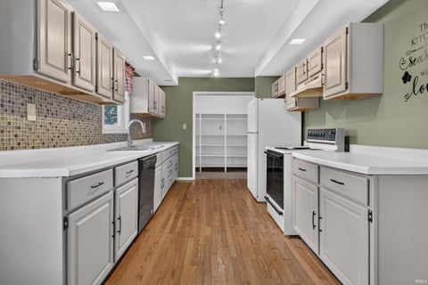 Tiny photo for 4004 High Street, Logansport, IN 46947 (MLS # 202635597)