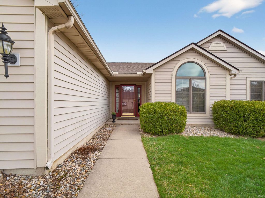 Photo of 5334 Sable Lane, Fort Wayne, IN 46835 (MLS # 202609829)