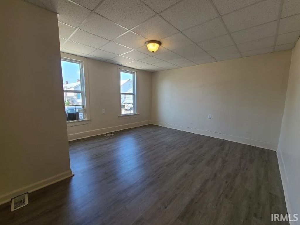 Photo of 1319 Oakley Street, Evansville, IN 47710 (MLS # 202613520)