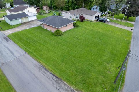 Tiny photo for 690 Esther Street, Huntington, IN 46750 (MLS # 202617542)