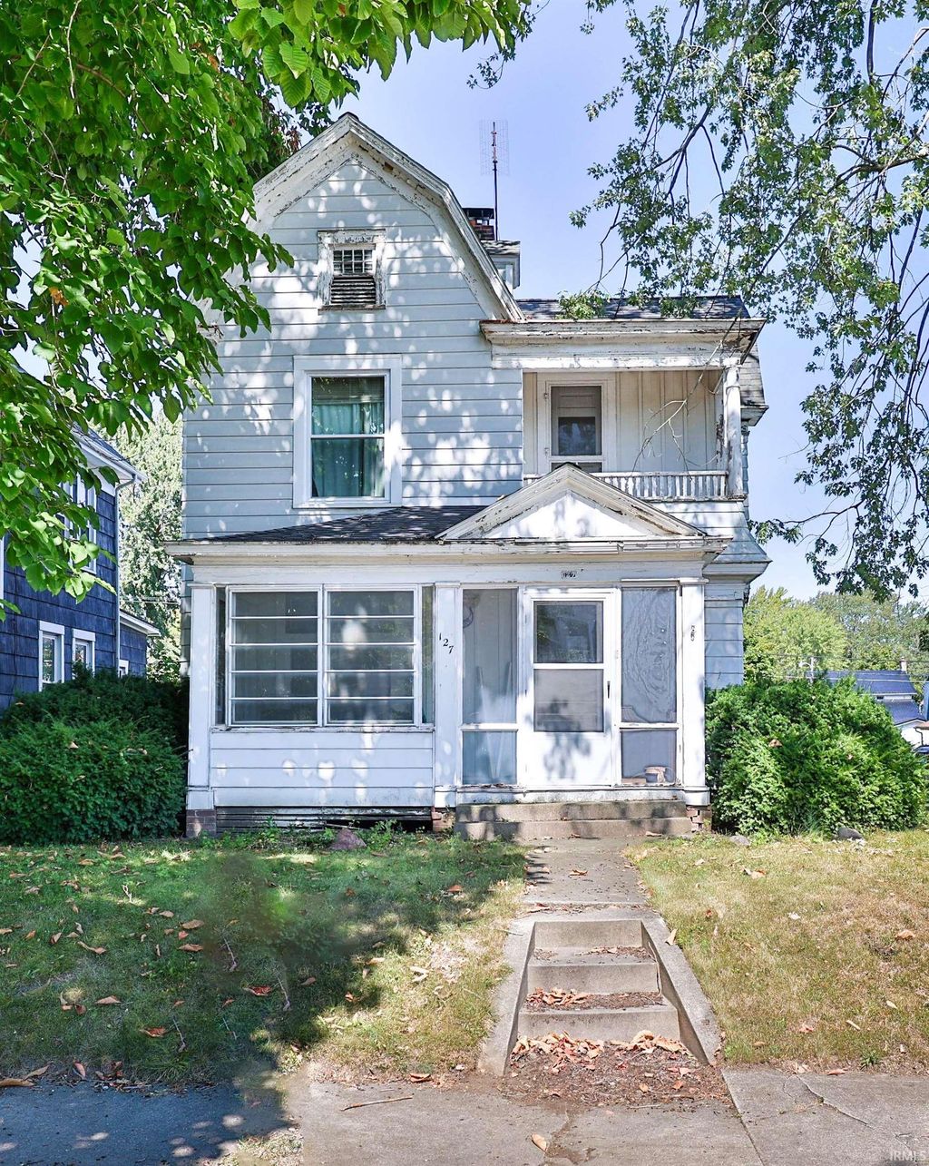 Photo of 127 E Wiley Avenue, Bluffton, IN 46714 (MLS # 202538080)