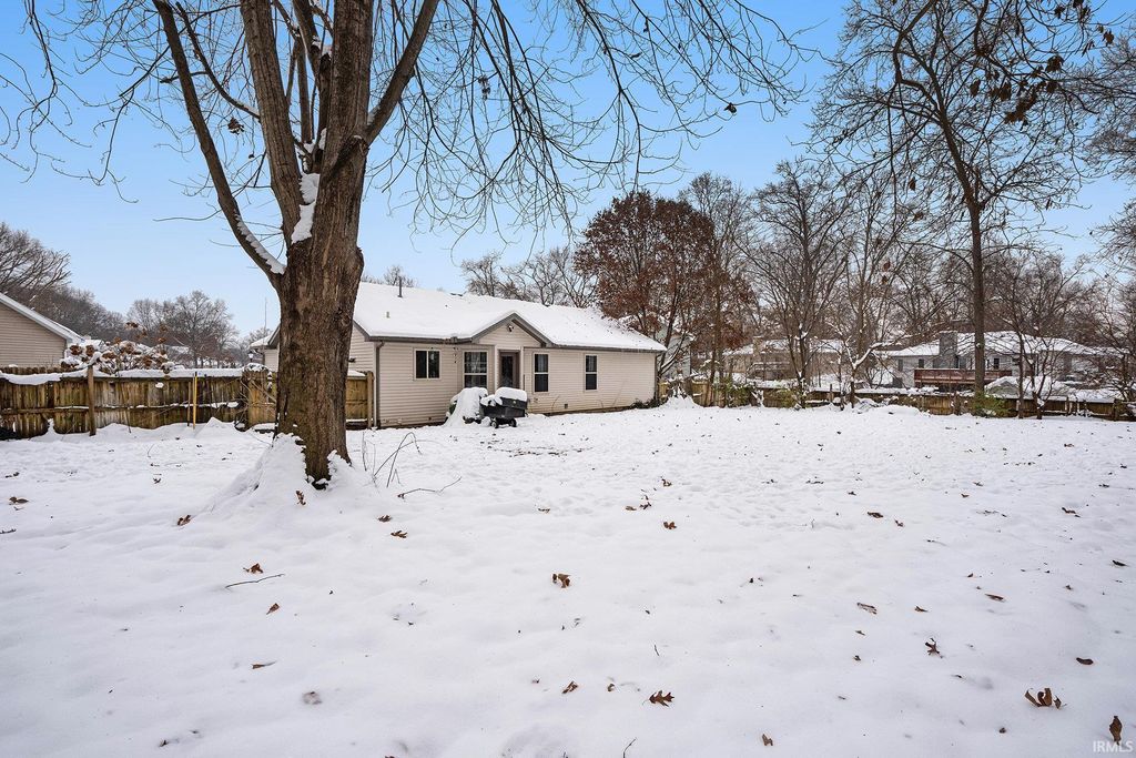 Photo of 10350 Rosewood Court, Osceola, IN 46561 (MLS # 202548524)