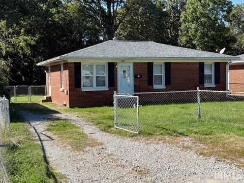 Photo of 2819 S Boeke Road, Evansville, IN 47714 (MLS # 202540954)