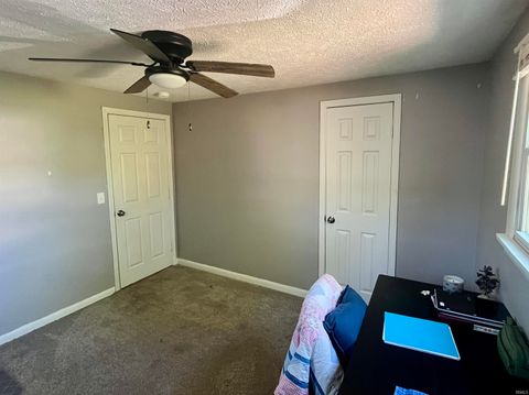 Tiny photo for 618 E Short Elm Street, Boonville, IN 47601 (MLS # 202618429)