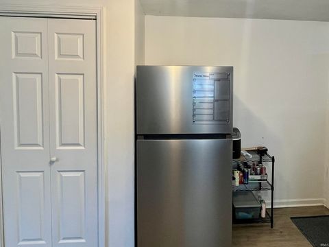 Tiny photo for 618 E Short Elm Street, Boonville, IN 47601 (MLS # 202618429)