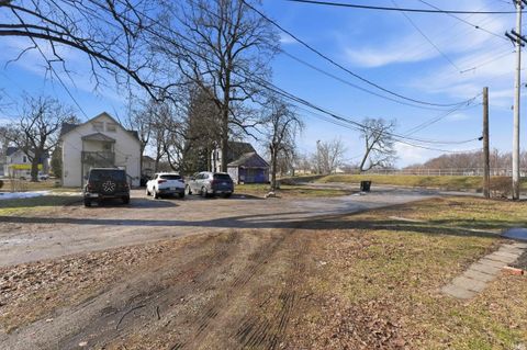 Tiny photo for 1965 Griswold Drive, Fort Wayne, IN 46805 (MLS # 202607820)