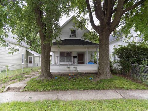 Tiny photo for 1320 N COURTLAND Avenue, Kokomo, IN 46901 (MLS # 202618520)
