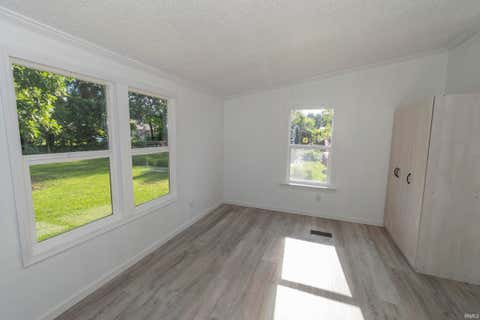 Tiny photo for 30343 Wolf Avenue, Elkhart, IN 46516 (MLS # 202624854)