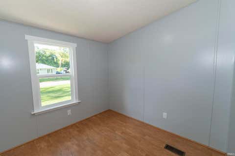 Tiny photo for 30343 Wolf Avenue, Elkhart, IN 46516 (MLS # 202624854)