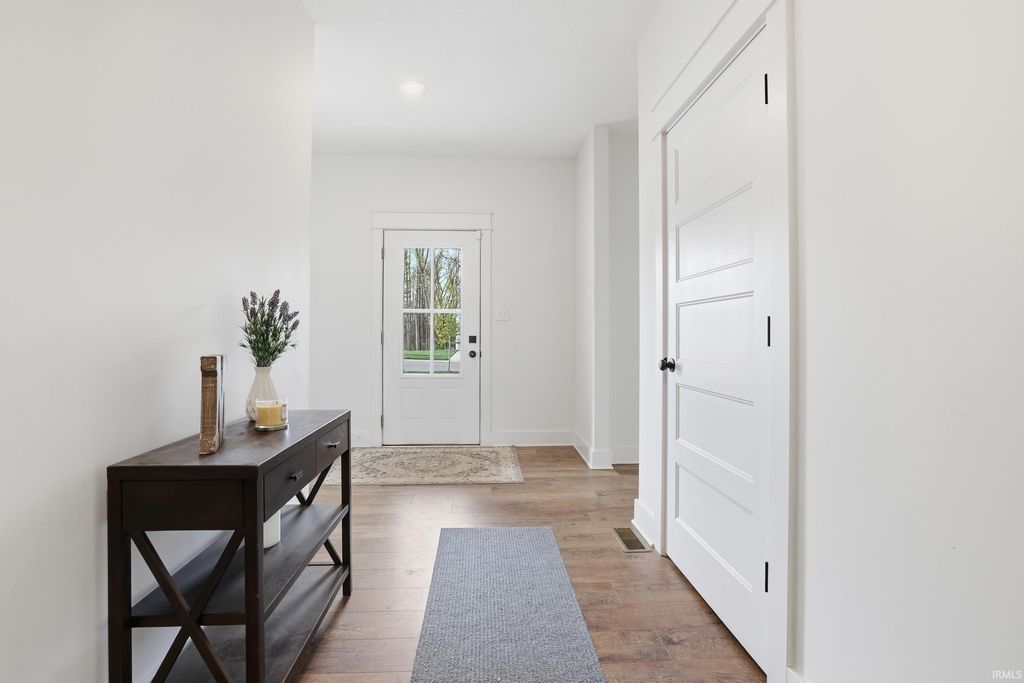 Photo of 953 S Lantern Lane, Ellettsville, IN 47429 (MLS # 202613751)