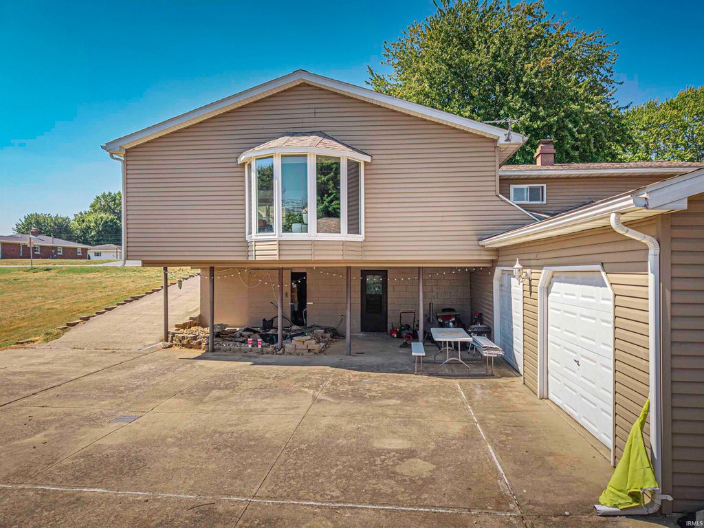 Photo of 308 N 3rd Avenue, Princeton, IN 47670 (MLS # 202538005)