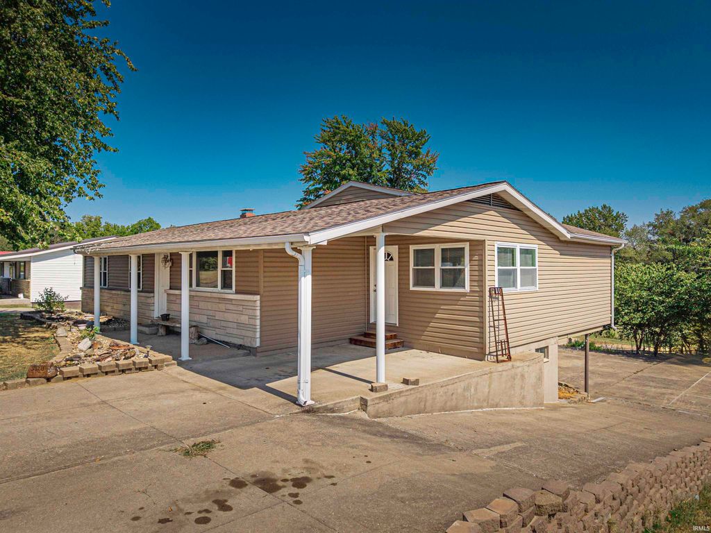 Photo of 308 N 3rd Avenue, Princeton, IN 47670 (MLS # 202538005)