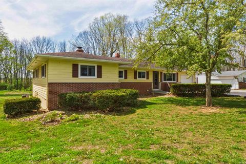 Photo of 5081 Marian Dale Street, Lafayette, IN 47905 (MLS # 202613909)