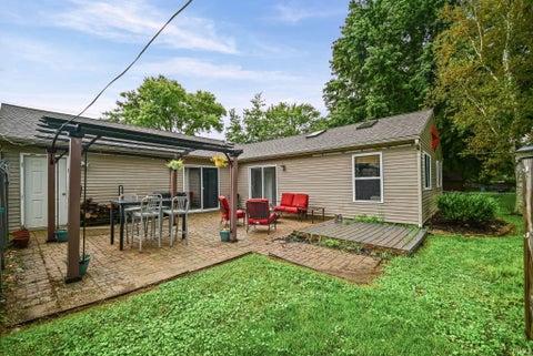 Tiny photo for 812 S Brackney Street, Brookston, IN 47923 (MLS # 202633056)