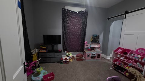 Tiny photo for 807 S Armstrong Street, Kokomo, IN 46901 (MLS # 202621461)