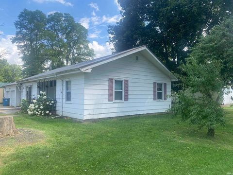 Tiny photo for 11905 Pearl Street, Kewanna, IN 46939 (MLS # 202531985)