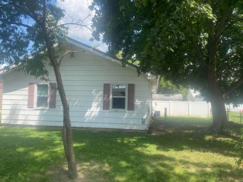 Tiny photo for 11905 Pearl Street, Kewanna, IN 46939 (MLS # 202531985)