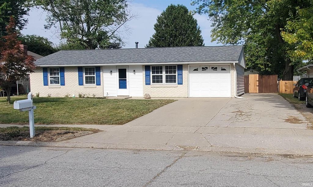 Photo for 3705 OAKHURST Drive, Kokomo, IN 46902 (MLS # 202536942)