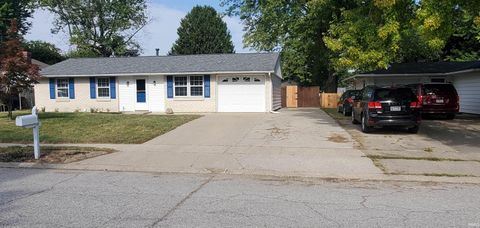 Tiny photo for 3705 OAKHURST Drive, Kokomo, IN 46902 (MLS # 202536942)