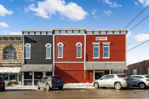 Photo of 215 N Columbia Street, Union City, IN 47390 (MLS # 202602739)