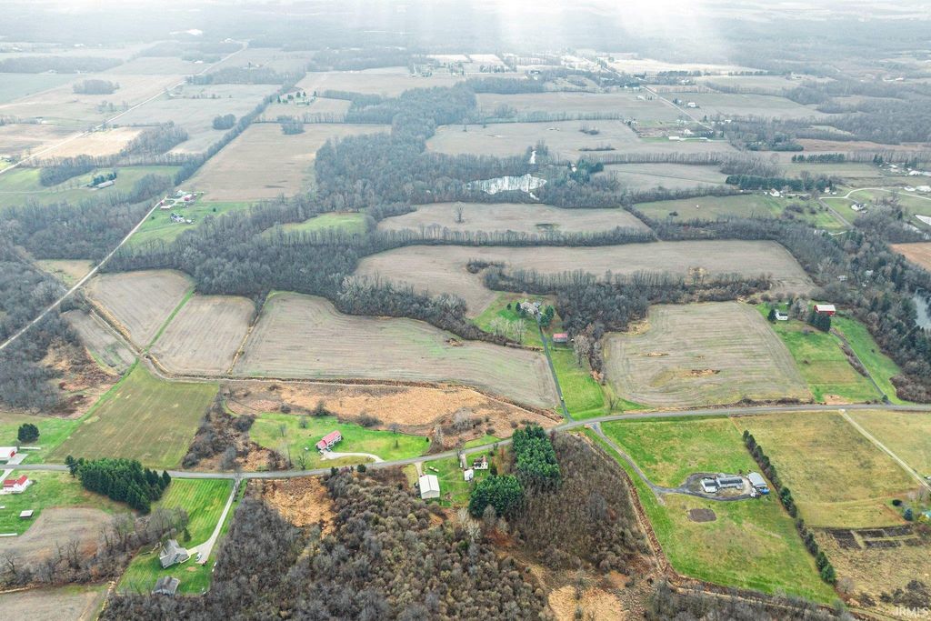 Photo of 0000 E 125 N, Albion, IN 46701 (MLS # 202605824)