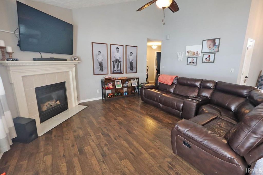 Photo of 1121 Breezeport Court, Henderson (KY), KY 42420 (MLS # 202610088)