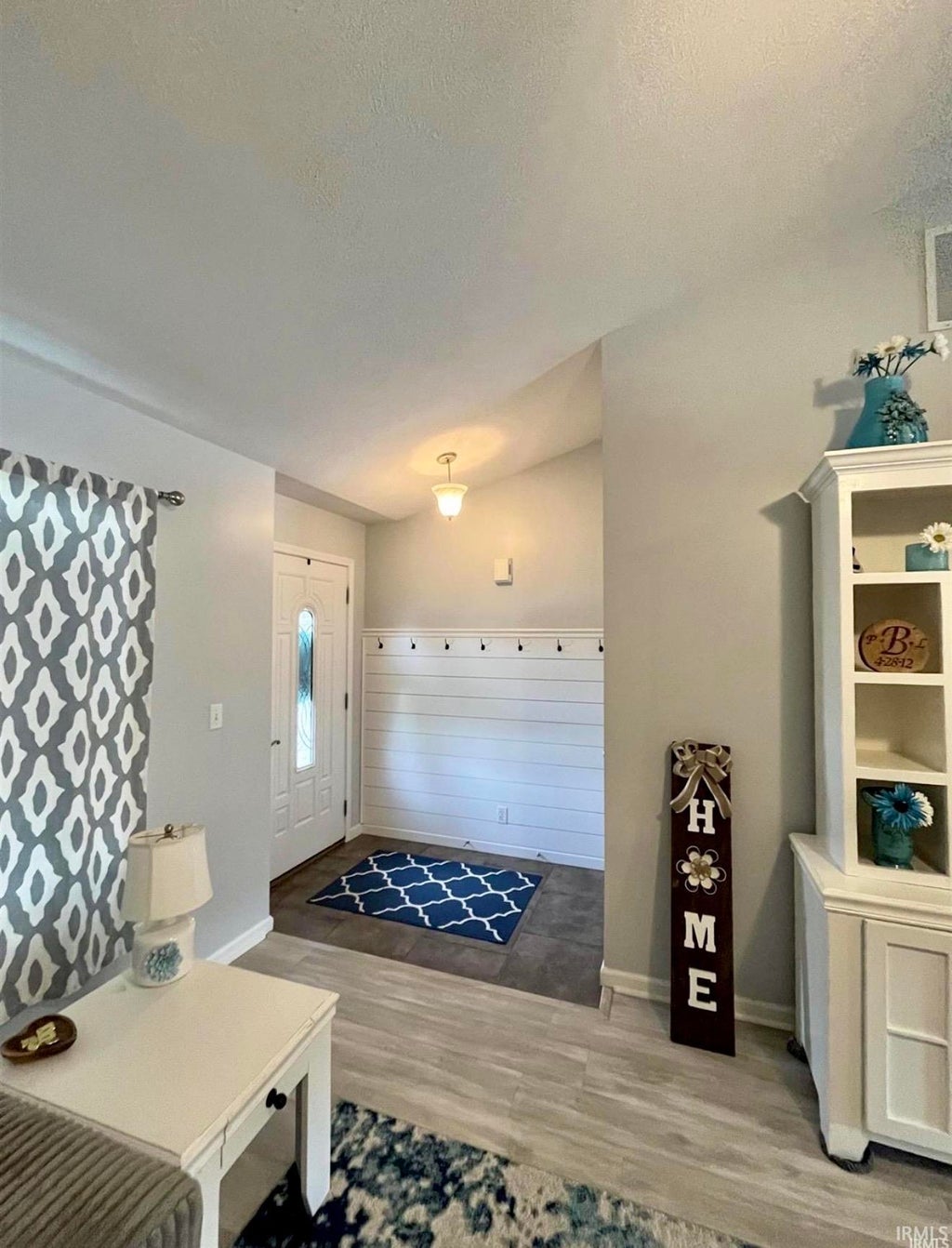 Photo of 1834 Sandal Way, Newburgh, IN 47630 (MLS # 202628759)