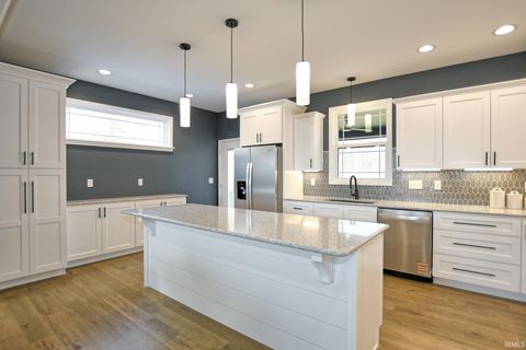 Tiny photo for 10143 Gallop Way, Evansville, IN 47725 (MLS # 202548564)