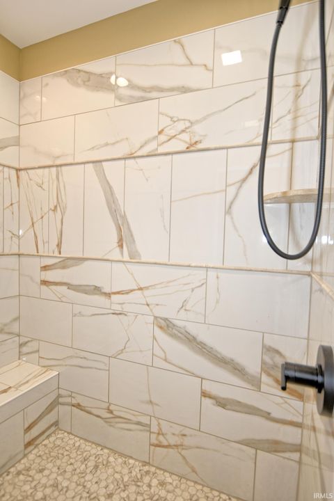 Tiny photo for 10143 Gallop Way, Evansville, IN 47725 (MLS # 202548564)