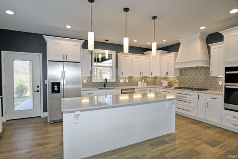 Tiny photo for 10143 Gallop Way, Evansville, IN 47725 (MLS # 202548564)