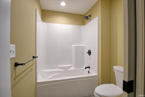 Tiny photo for 10143 Gallop Way, Evansville, IN 47725 (MLS # 202548564)