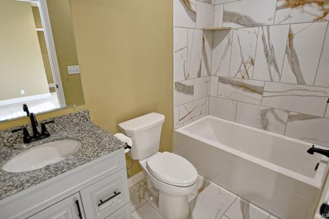 Tiny photo for 10143 Gallop Way, Evansville, IN 47725 (MLS # 202548564)