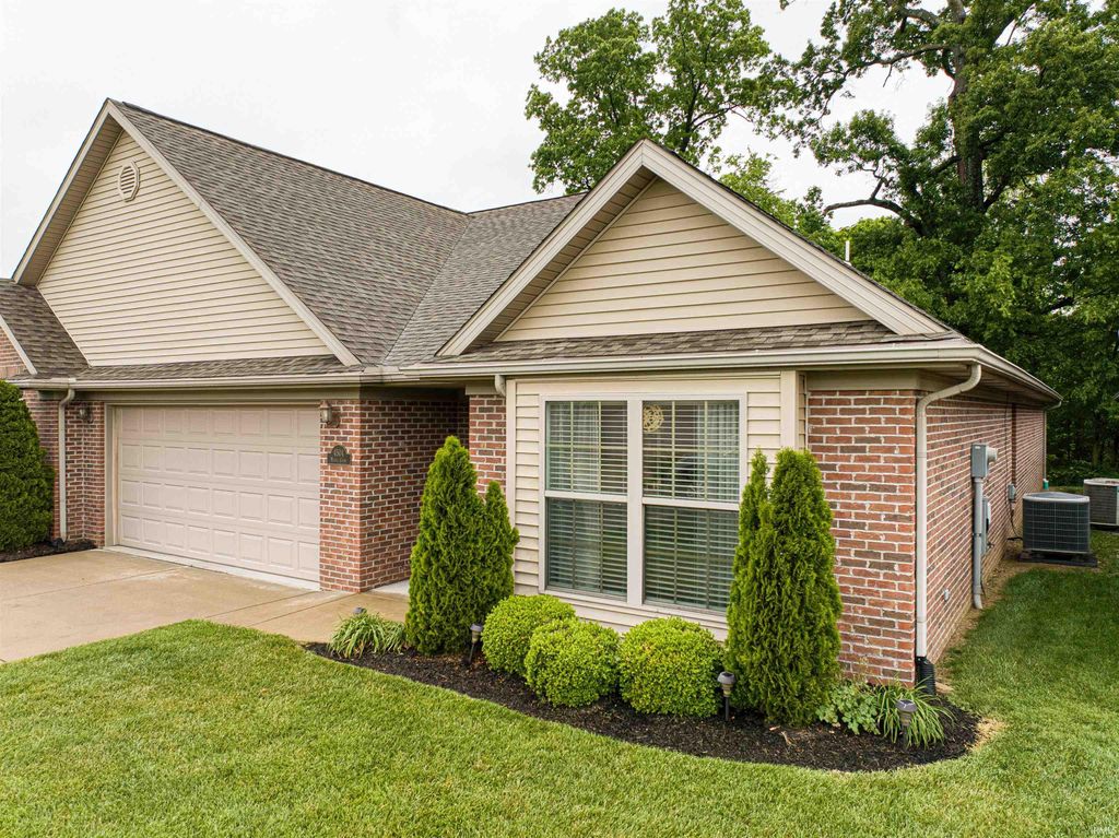 Photo of 4504 Mystic Court, Evansville, IN 47715 (MLS # 202616875)