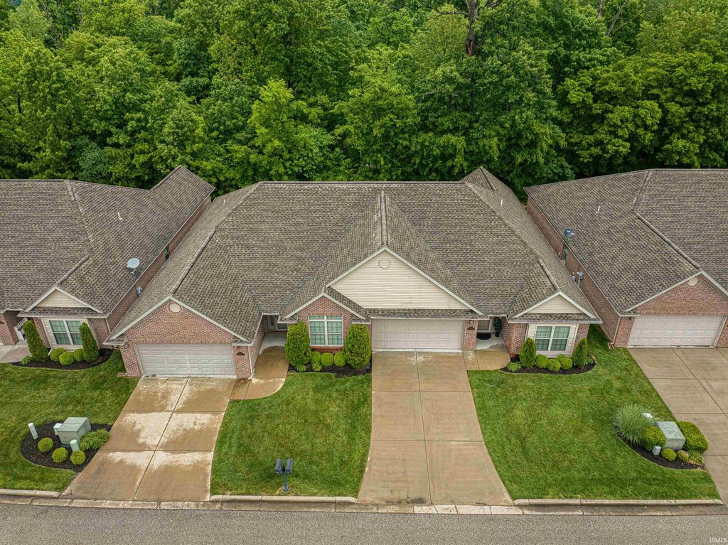 Photo of 4504 Mystic Court, Evansville, IN 47715 (MLS # 202616875)